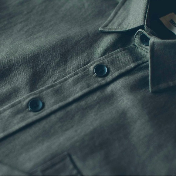 Taylor Stitch Sanded Canvas Mechanic Shirt in Moss Green Size 42/Large - Picture 3 of 8